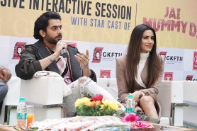 Interactive Session with Starcast of Film - Jai Mummy Di